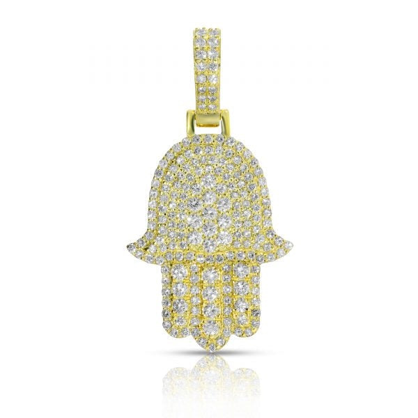 A stunning embodiment of protection and blessing, the "Guardian's Light" diamond Hamsa pendant serves as a symbol of celestial guidance and care, crafted in exquisite precision. Perfect as a meaningful gift or keepsake of faith.