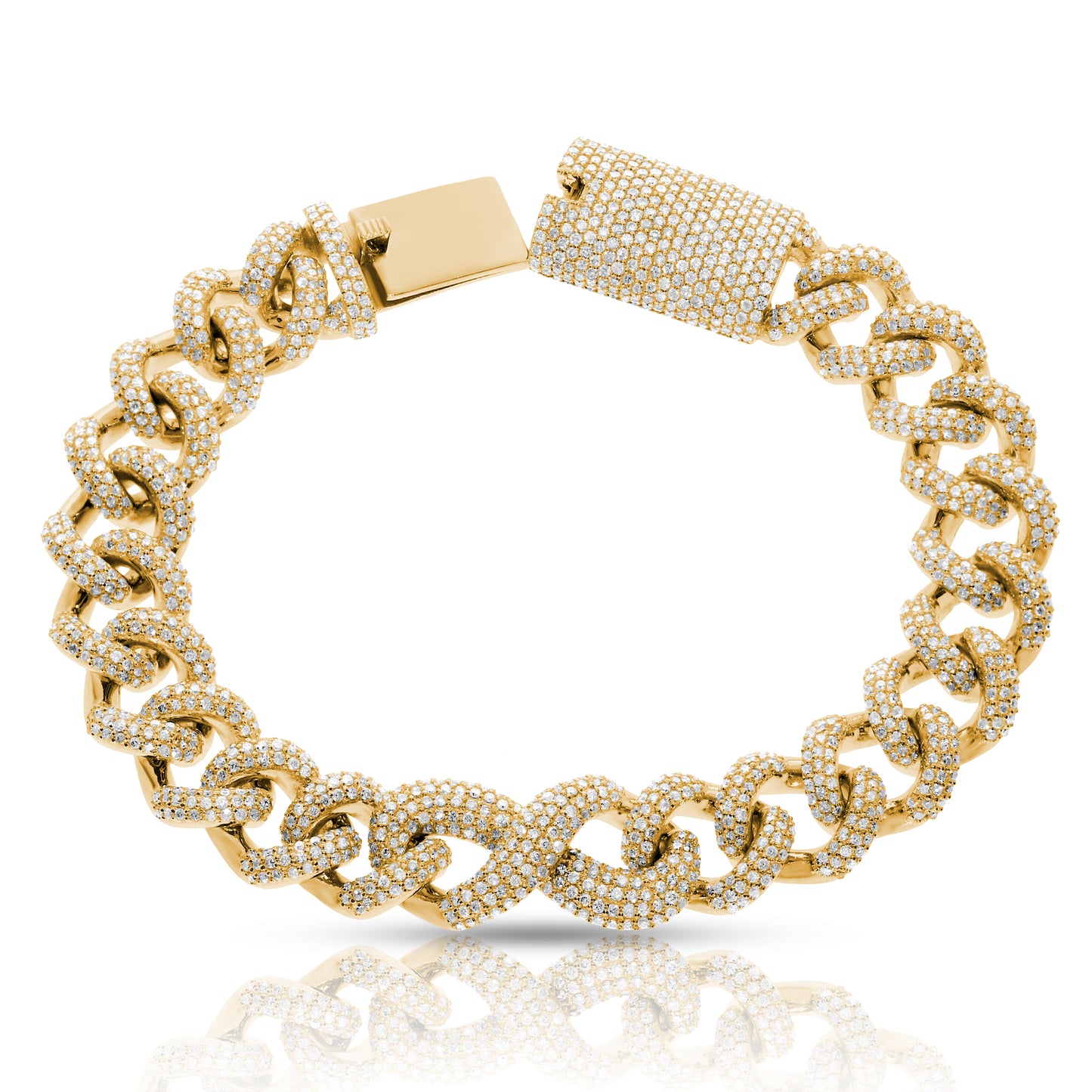 Introducing The Orion Link – a men's bracelet from the Legends Collection. This exquisite piece draws inspiration from the constellation of Orion, featuring diamonds that sparkle like celestial stars. A narrative of strength, unity, and permanence embodied in each link.