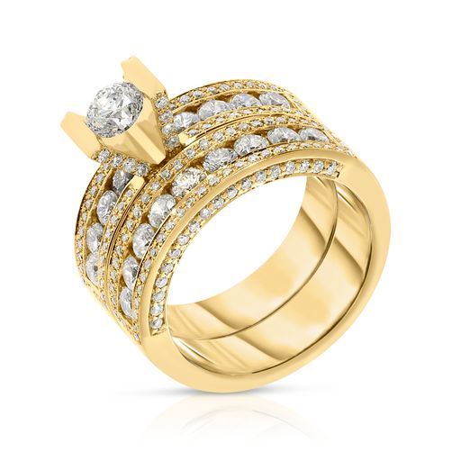 Embodying the enchanting radiance of the cosmos, the Celestial Glow Sidestone Ring in gold showcases a round-cut diamond surrounded by a halo of shimmer, capturing the celestial elegance of the night sky. Perfect for life's milestones.