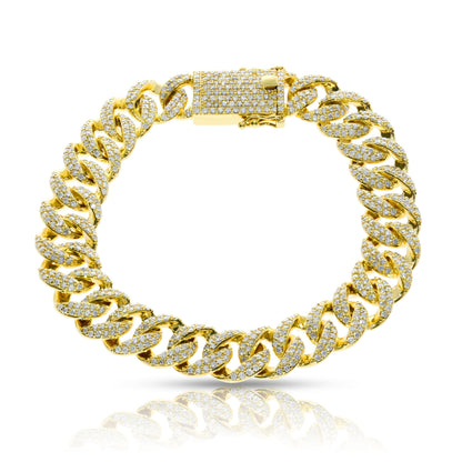 Embody strength and allure with The Celestial Bond bracelet featuring round-cut diamonds, a perfect gift for the distinguished man. Ideal for celebrating achievements with celestial elegance.