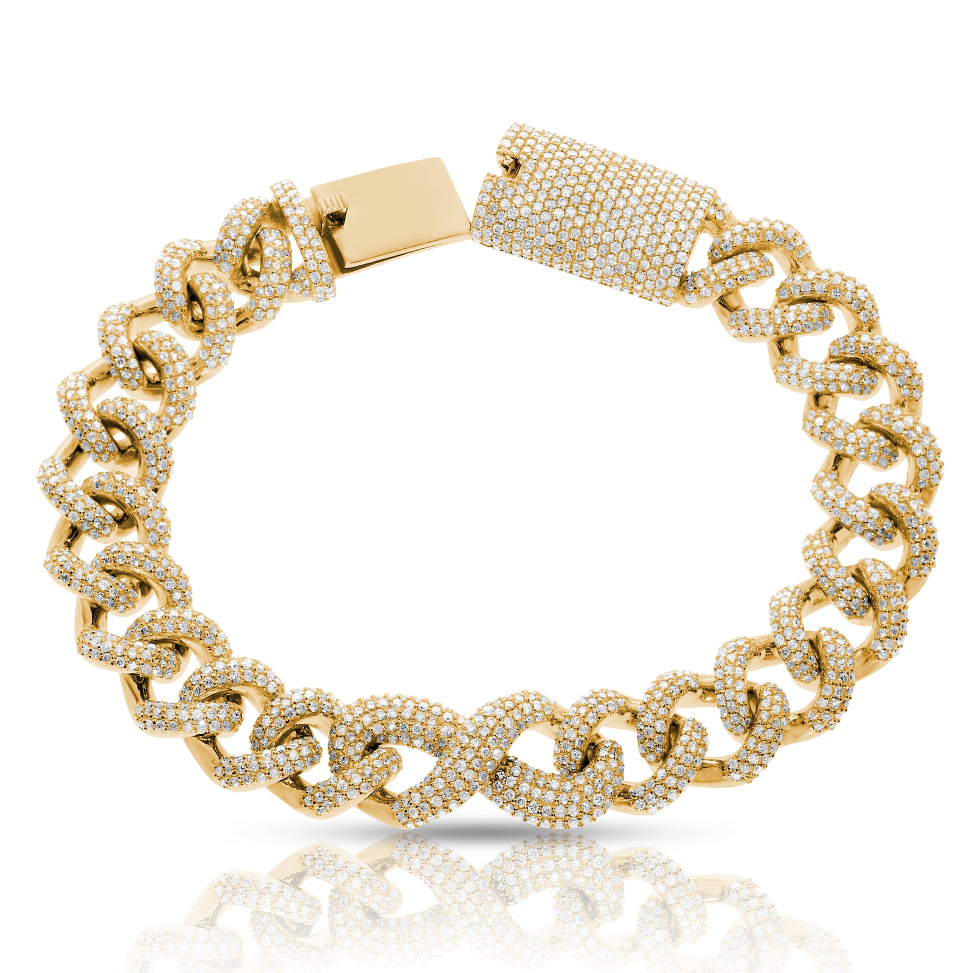 Introducing The Orion Link – a men's bracelet from the Legends Collection. This exquisite piece draws inspiration from the constellation of Orion, featuring diamonds that sparkle like celestial stars. A narrative of strength, unity, and permanence embodied in each link.