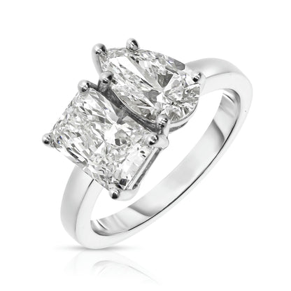 Sidestone Ring in Gold with Radiant-Cut Diamond – Celestial Tides | RadiantDiamond