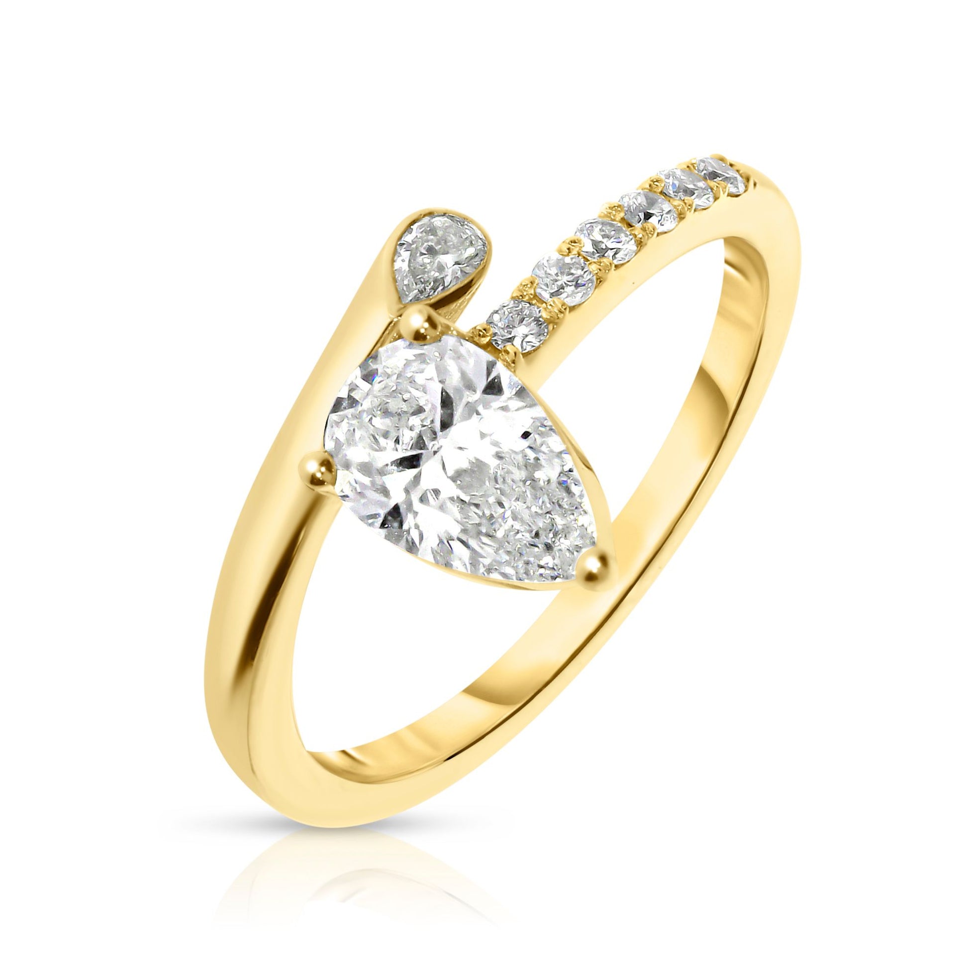 Awash in celestial elegance, the 'Eternal Radiance' gold sidestone ring is a masterpiece symbolizing everlasting love. Featuring a pear-shaped diamond and sparkling accent stones, this luxurious piece is perfect for engagements or to celebrate enduring bonds.